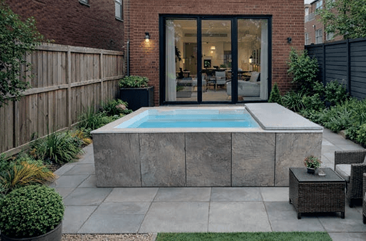 NIVEKO Zen Pool als compact zwembad in een moderne tuin