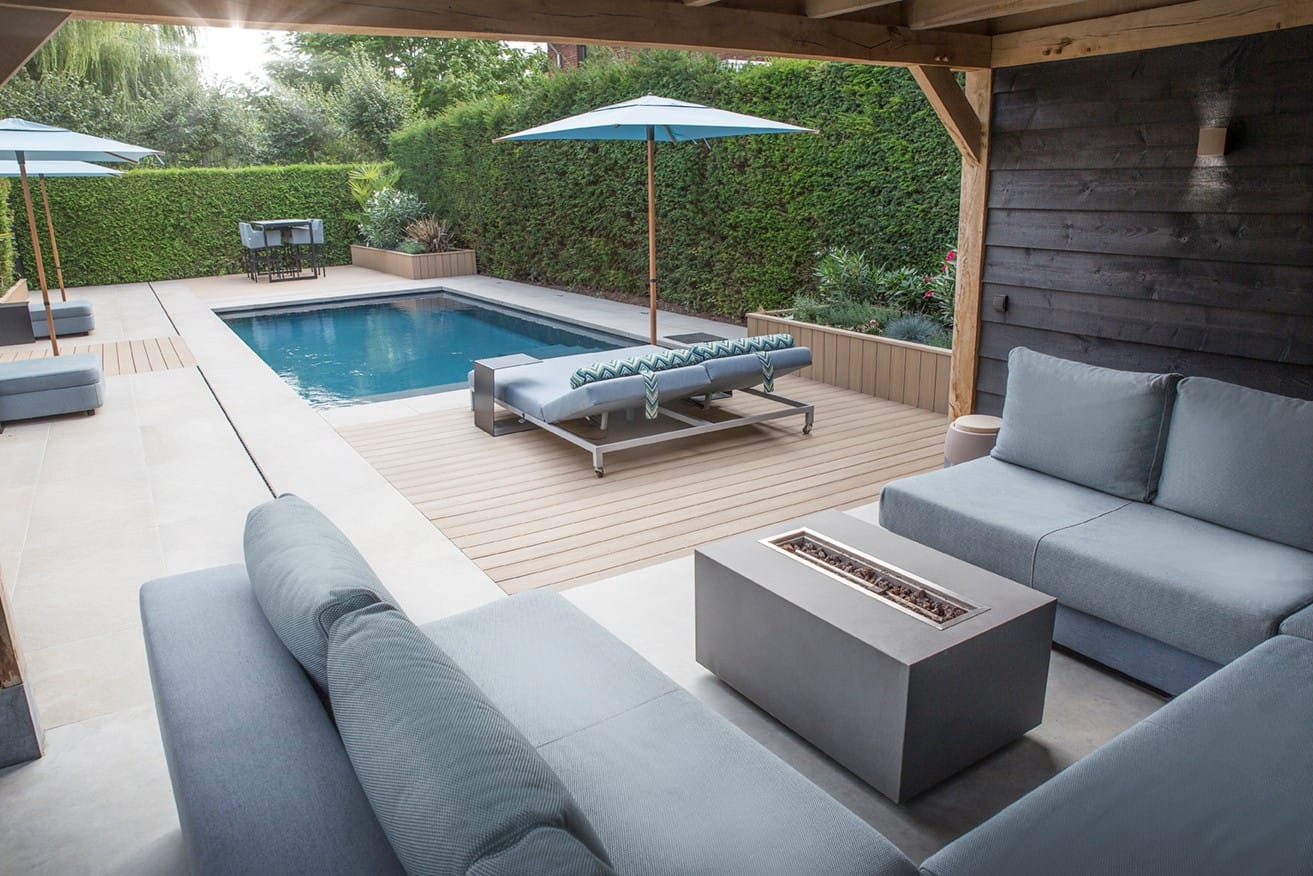 LPW Laplage 9 Basalt Grey zwembad met keramische randtegels, luxe uitstraling in moderne tuin