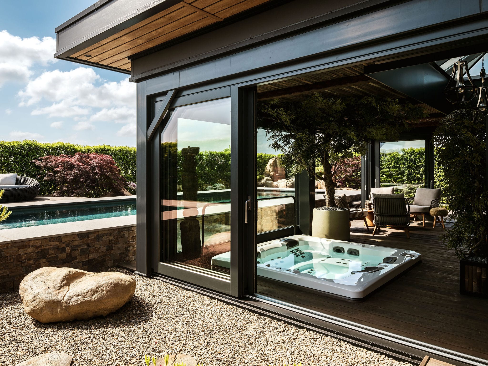 Niveko Altena Zwembaden monoblok zwembad custom build zwembad in de tuin