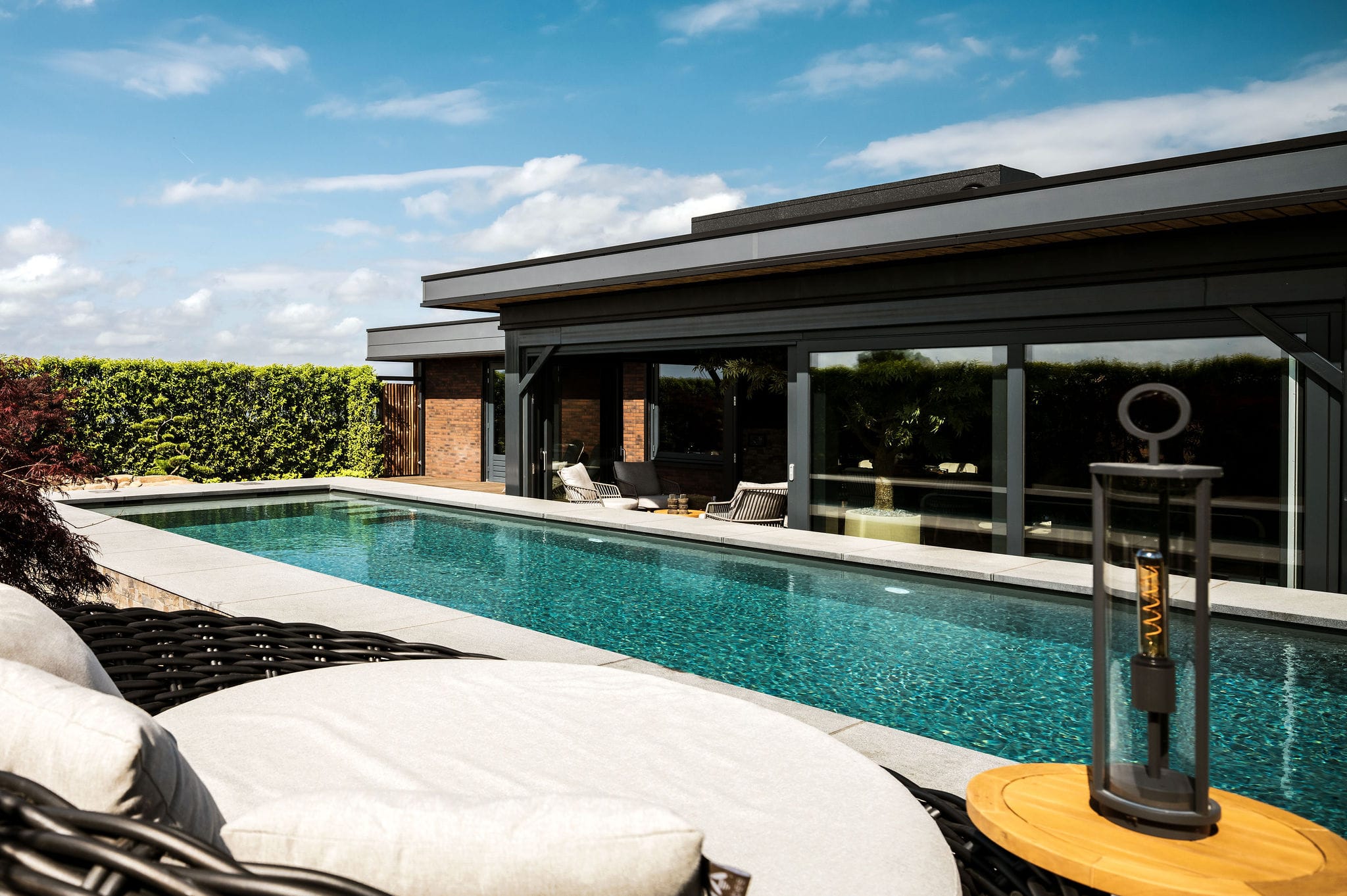 Niveko Altena Zwembaden monoblok zwembad custom build zwembad in de tuin