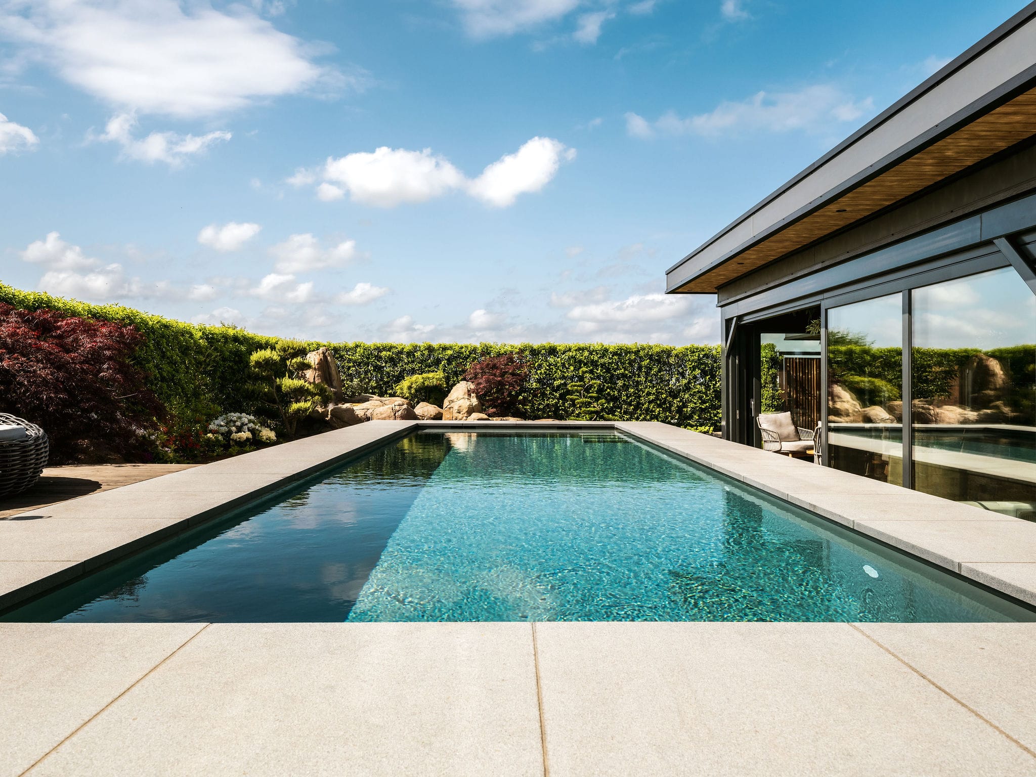 Niveko Altena Zwembaden monoblok zwembad custom build zwembad in de tuin