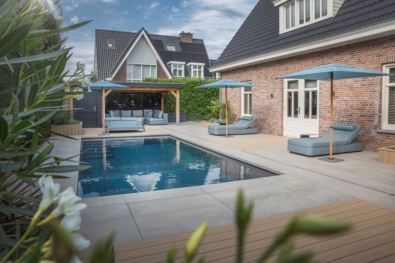 LPW Laplage 9 zwembad in Basalt Grey met keramische randtegel – luxe design zwembad voor in de tuin